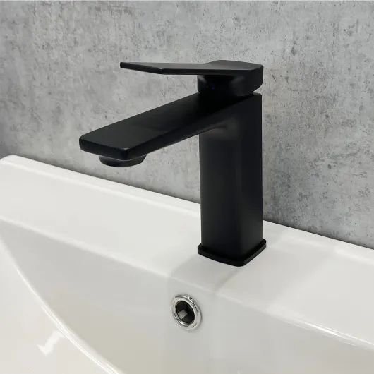Смеситель для раковины картридж 35 мм черный матовый FC071A-CMT Comforty